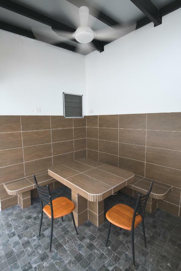 ג'והור בהרו Ltl Guesthouse מראה חיצוני תמונה